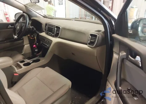 2018 Kia Sportage Lx z USA, uszkodzony, nr VIN KNDPMCAC6J7400490